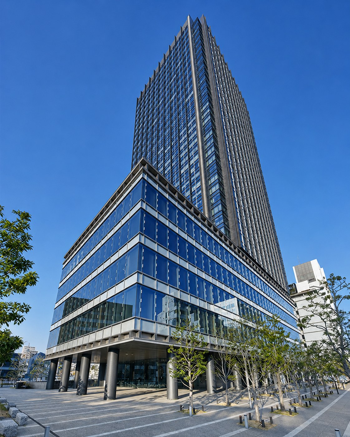 la-tour-iidabashi exterior